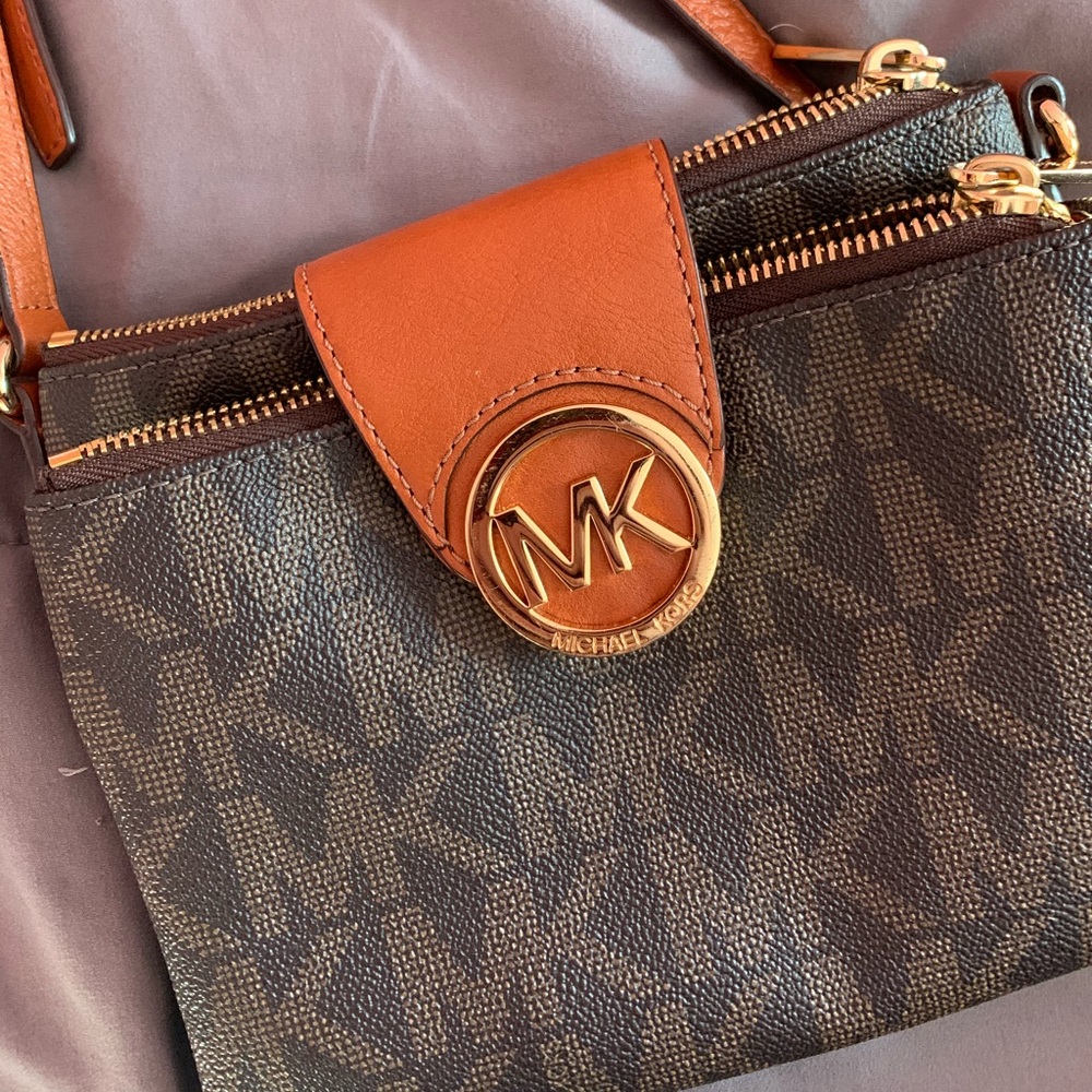 Brown And Gold Michael Kors Crossbody Gem